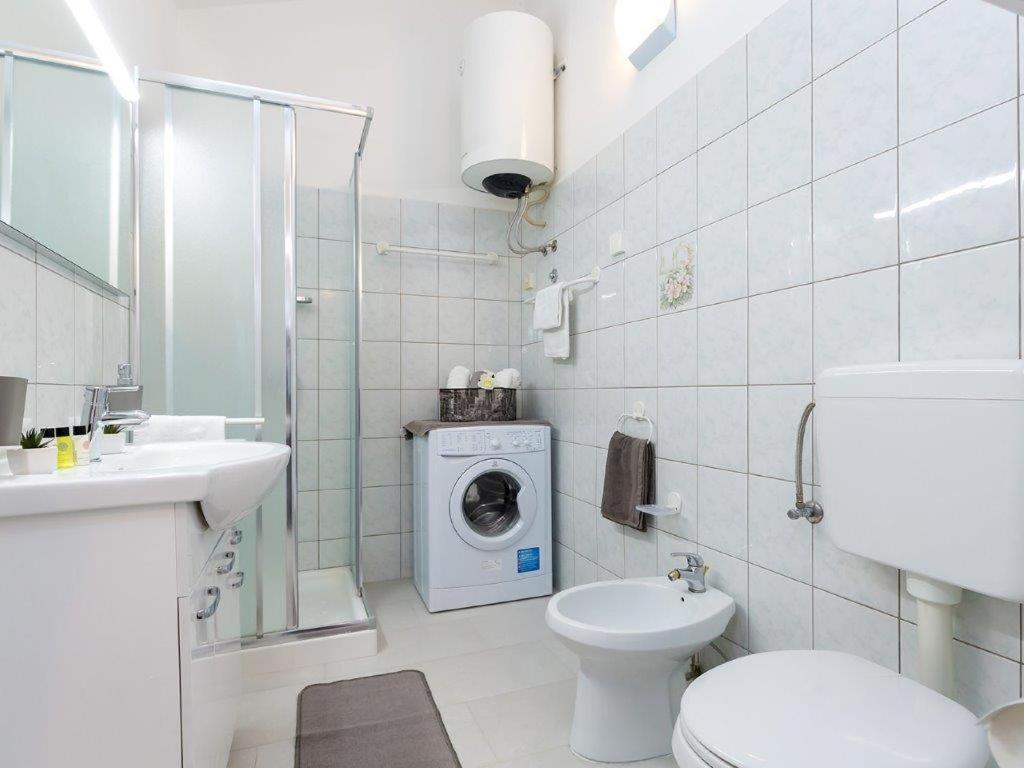 New City Center Design Apartment Poreč Buitenkant foto