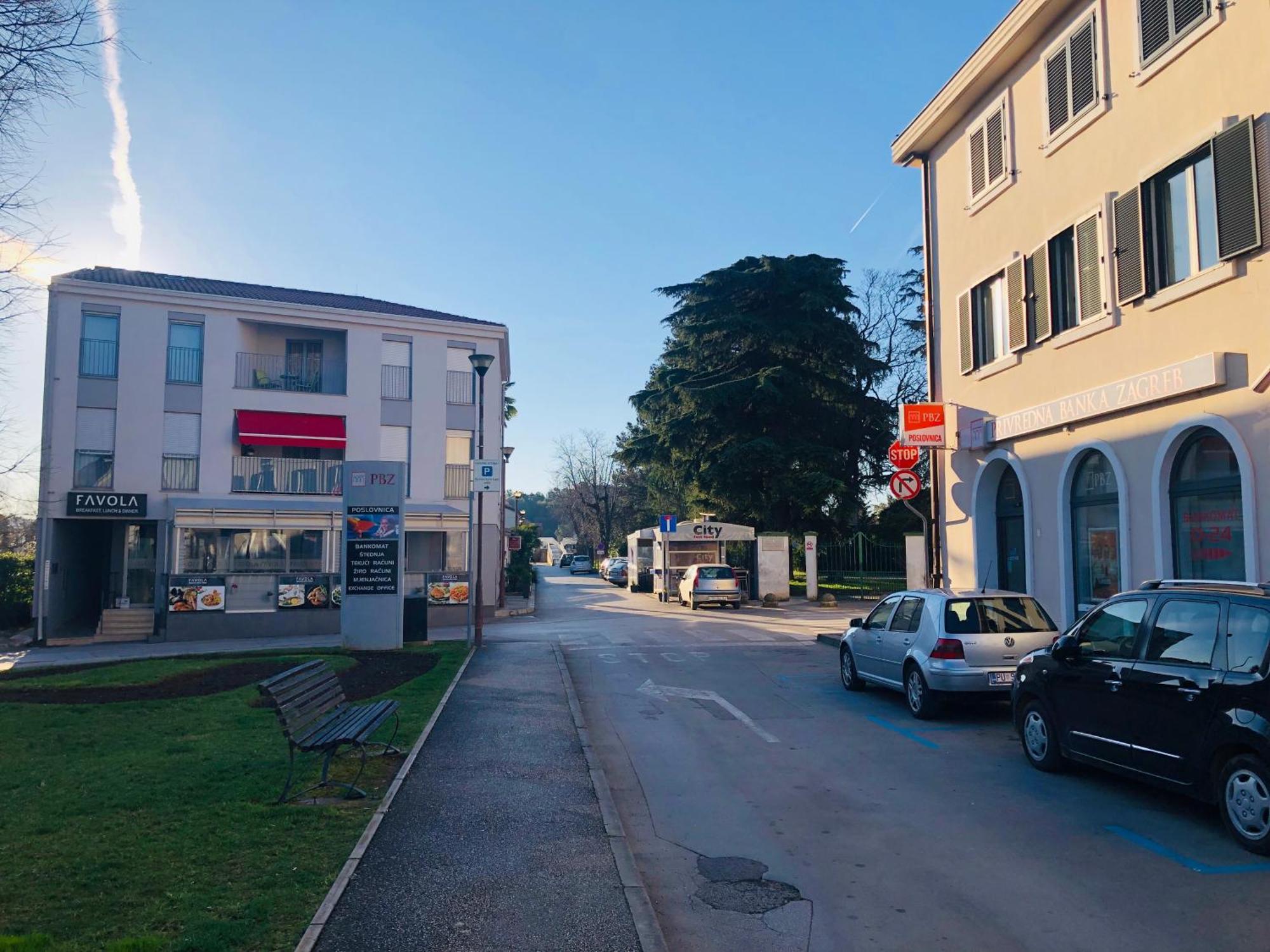 New City Center Design Apartment Poreč Buitenkant foto