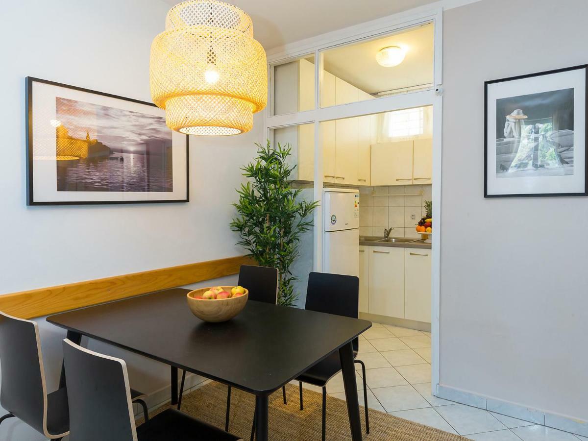 New City Center Design Apartment Poreč Buitenkant foto
