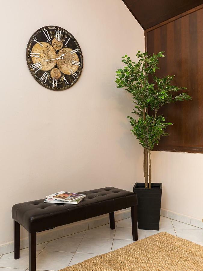 New City Center Design Apartment Poreč Buitenkant foto