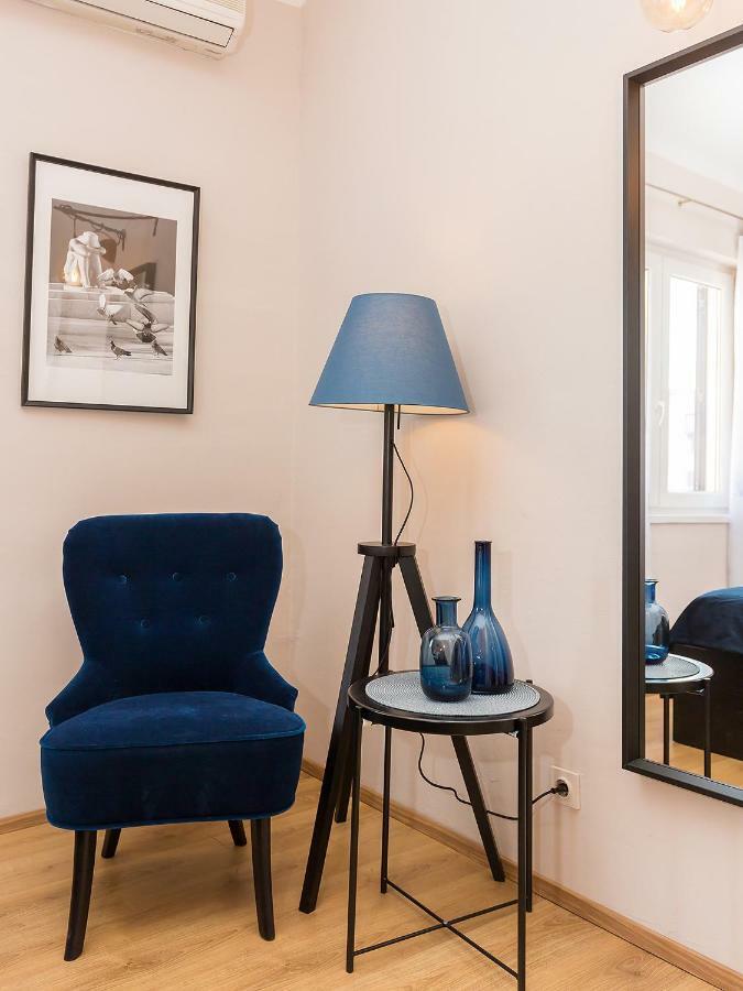 New City Center Design Apartment Poreč Buitenkant foto