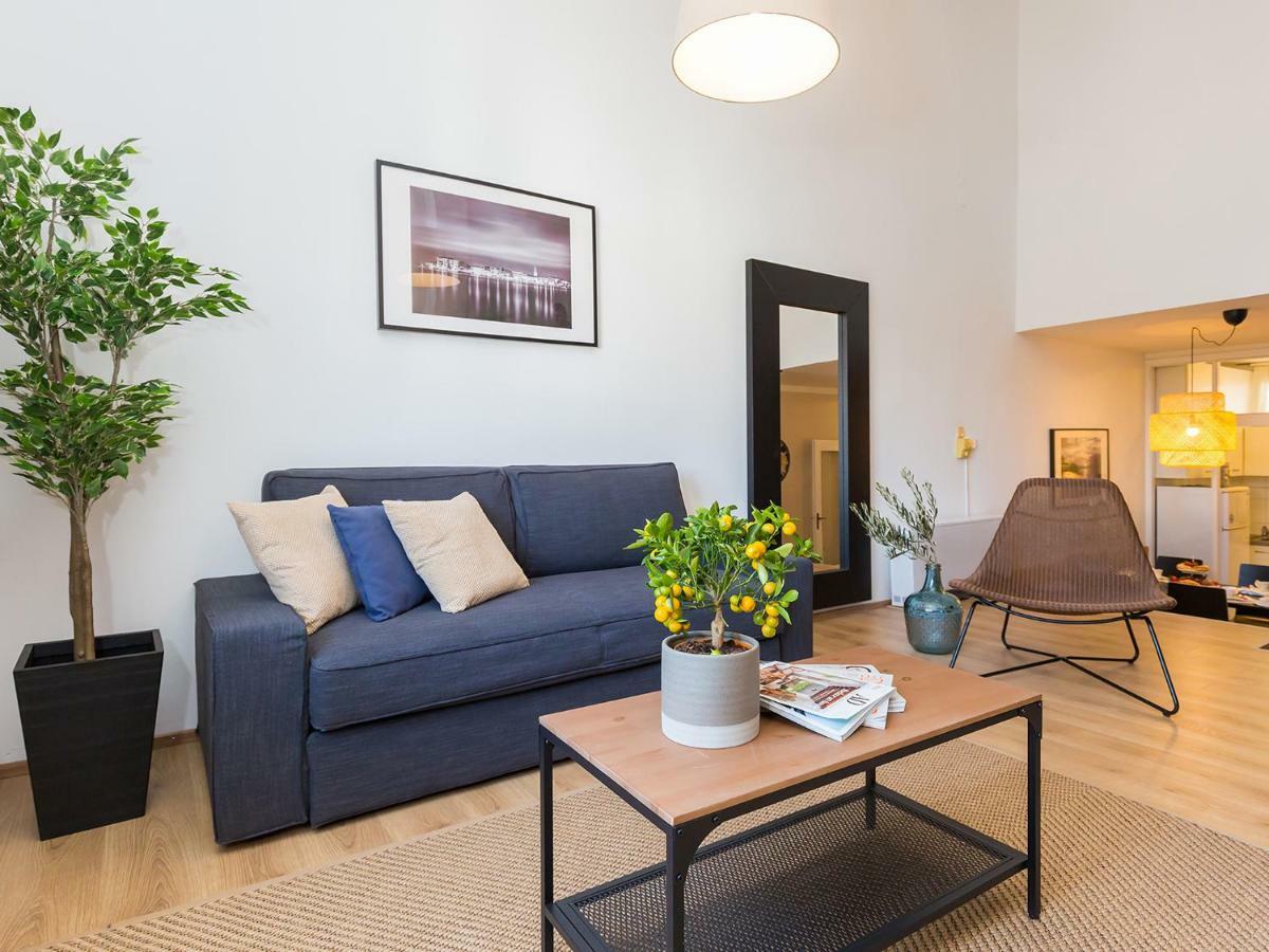 New City Center Design Apartment Poreč Buitenkant foto